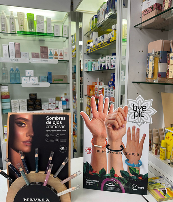 interior farmacia jordi meseguer 1